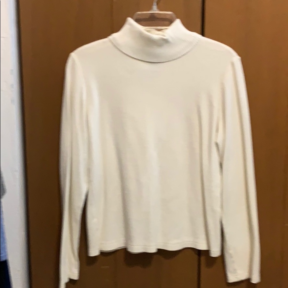 Pull over sweater